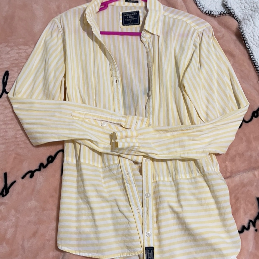 Abercombie and Fitch button up top